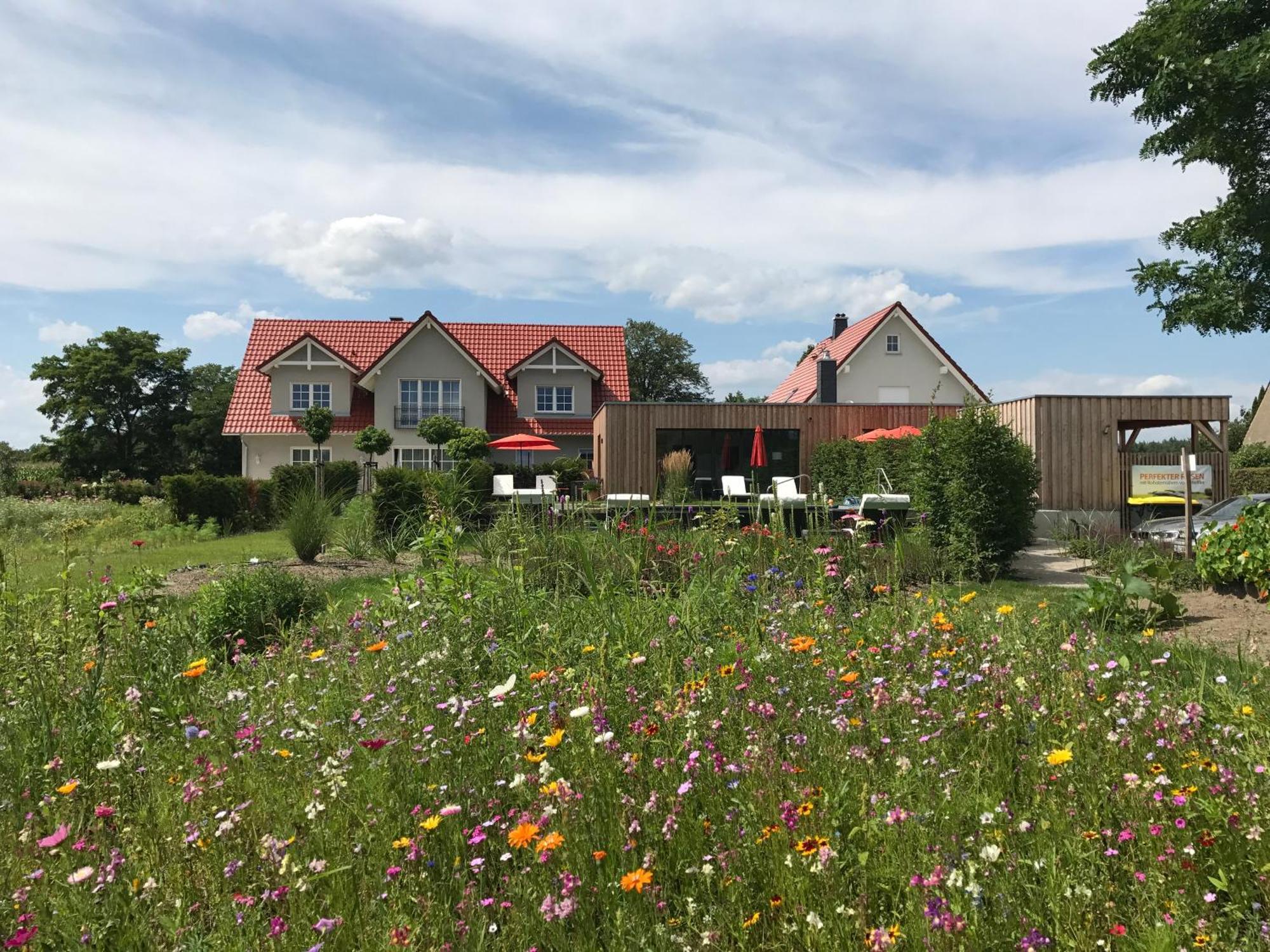 Alwine - Landhaus an den Spreewiesen Rietz Neuendorf Exterior foto